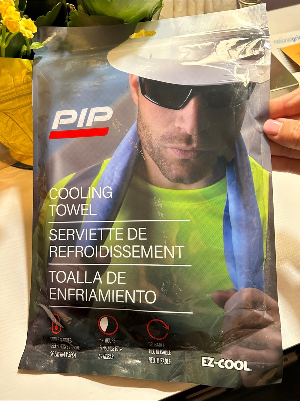 Brand new PIP EZ-COOL Men’s Cooling Towel — Blue
